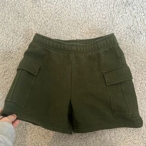 Aritzia TNA cozy sweat fleece cargo shorts